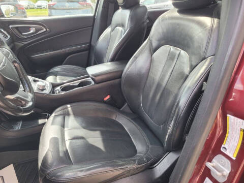 2015 Chrysler 200 C