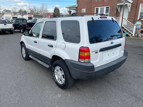 2004 Ford Escape for sale at Auto Outlet of Trenton in Trenton NJ