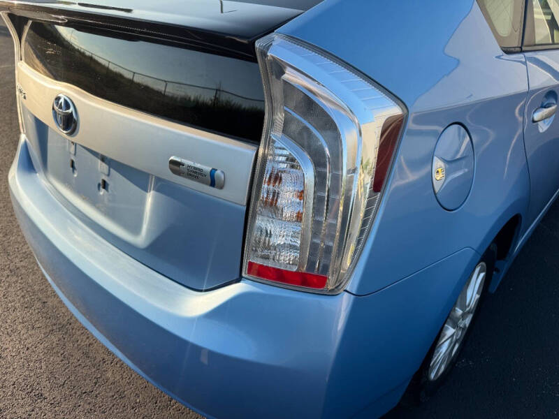 2014 Toyota Prius Plug-in Hybrid