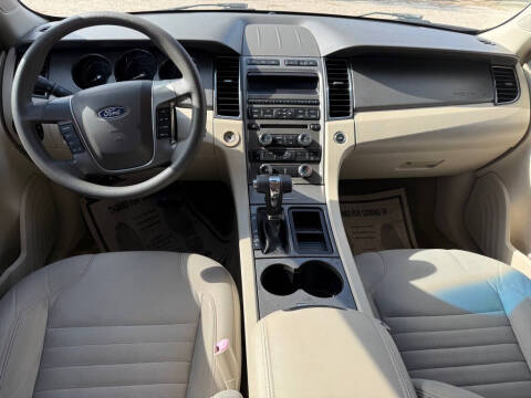2012 Ford Taurus SE