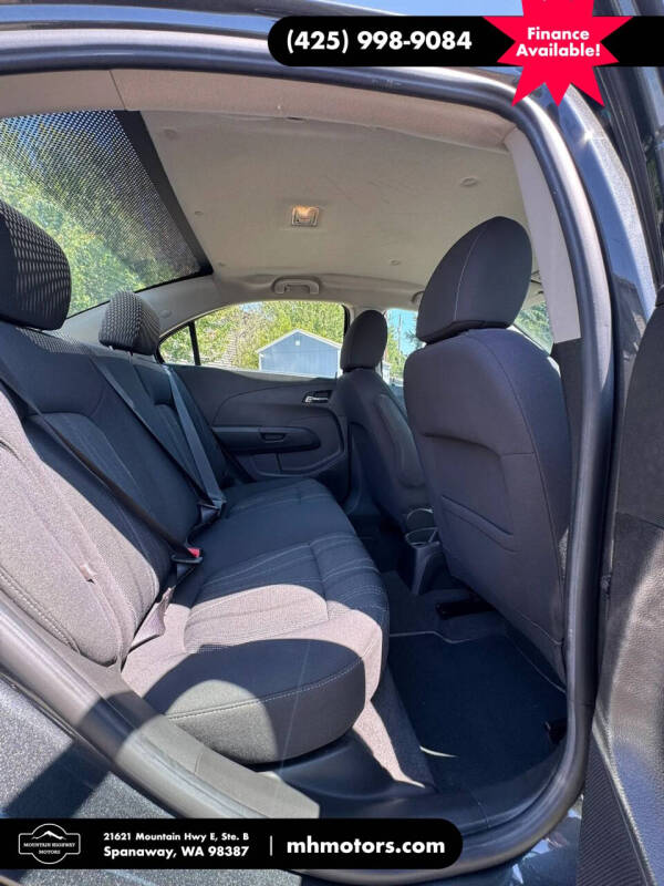 2017 Chevrolet Sonic LT Auto