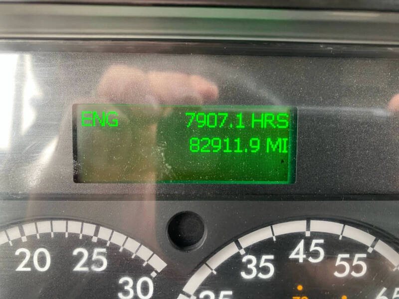 2016 Freightliner M2 106