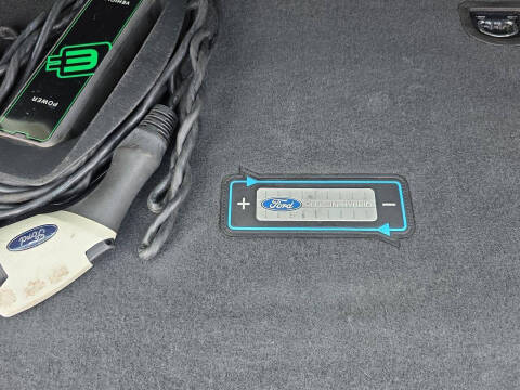 2017 Ford C-MAX Energi SE