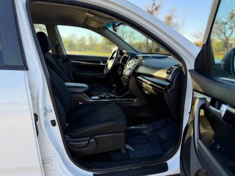 2014 Kia Sorento LX