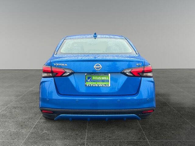 2022 Nissan Versa SV