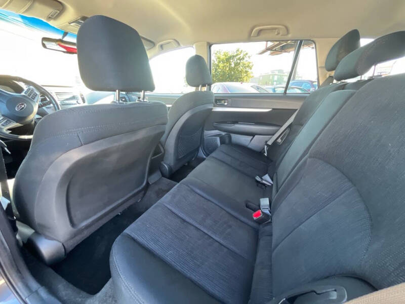 2013 Subaru Outback 2.5i Premium