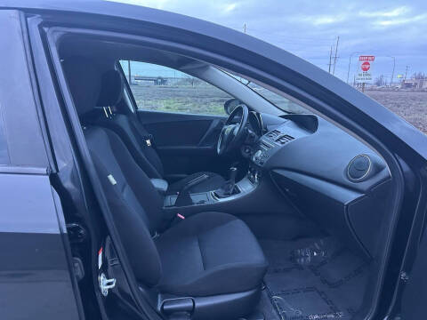 2011 Mazda MAZDA3 i Sport