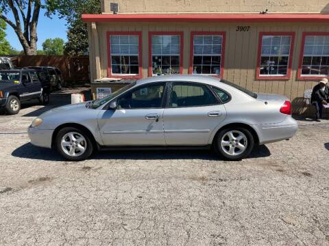 2003 Ford Taurus for sale at Used Car City in Tulsa OK