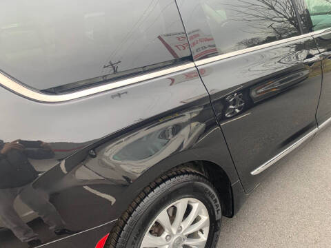 2018 Chrysler Pacifica Touring L