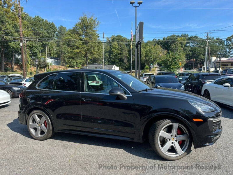 2016 Porsche Cayenne GTS