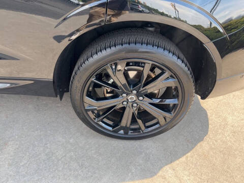 2024 Volvo XC60 Recharge T8 Ultimate Black Edition