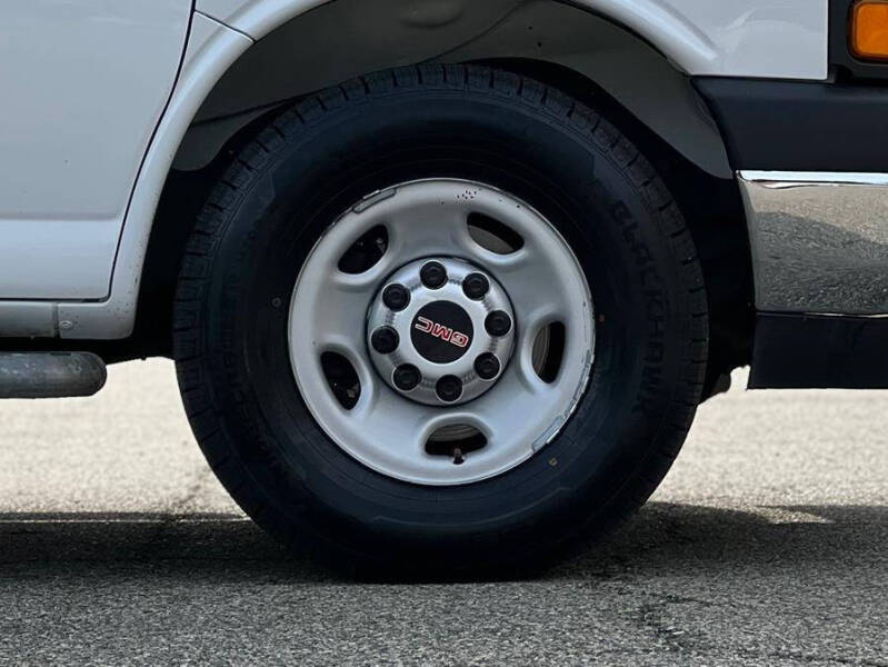 2019 GMC Savana 2500