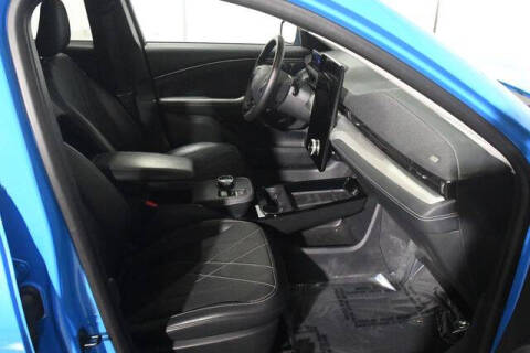 2022 Ford Mustang Mach-E Select