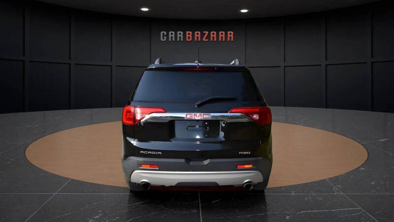 2017 GMC Acadia SLE-2