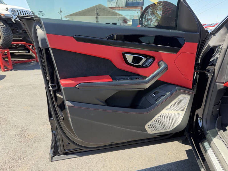 2021 Lamborghini Urus