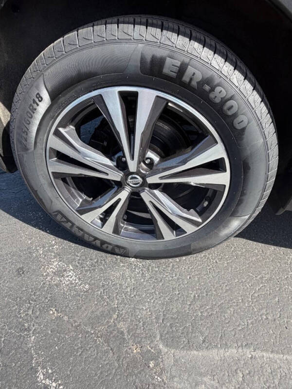 2017 Nissan Rogue SL