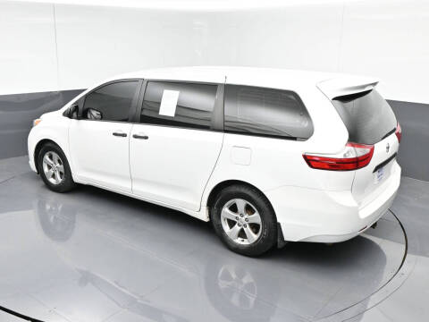 2017 Toyota Sienna L 7-Passenger