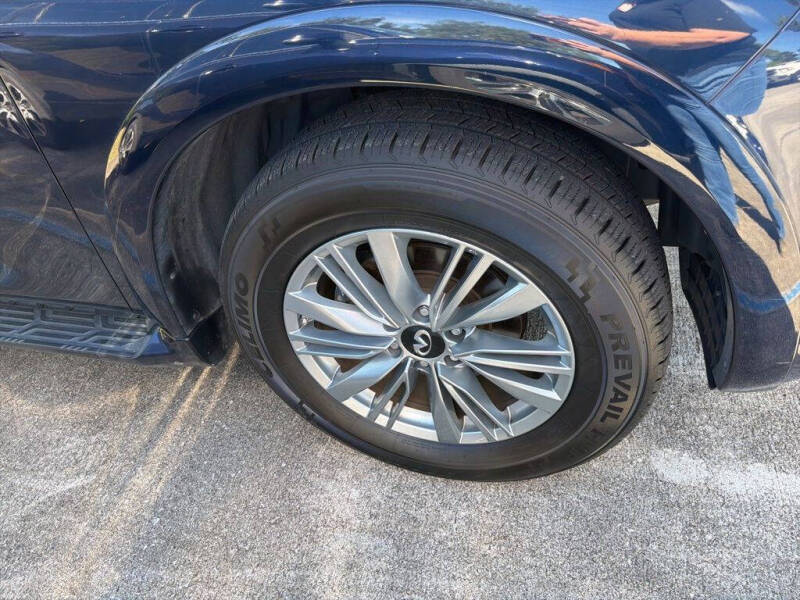 2024 Infiniti QX80 Luxe