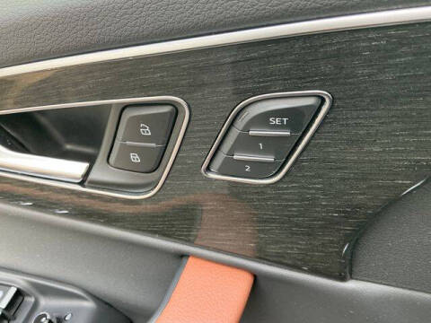 2022 Audi Q7 quattro Premium Plus 55 TFSI