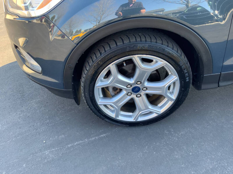 2019 Ford Escape Titanium