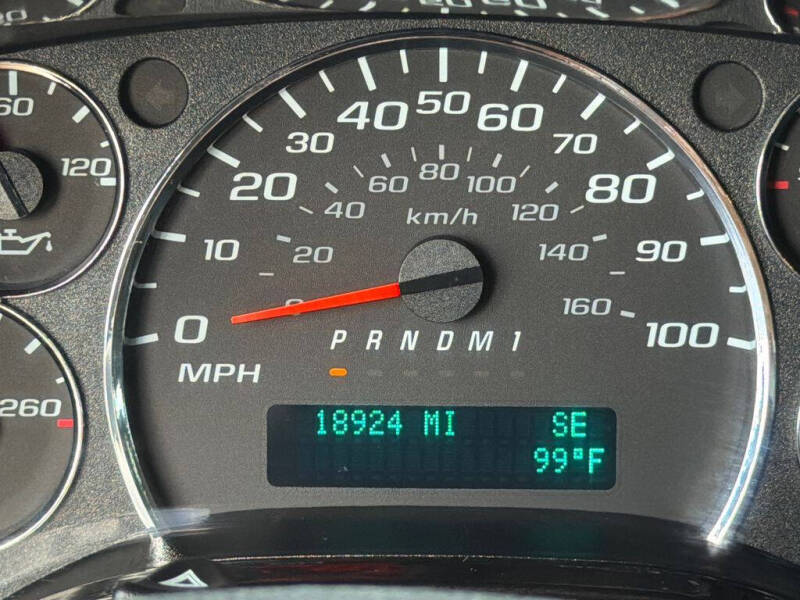 2023 Chevrolet Express 2500