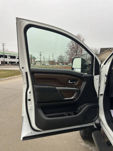 2016 Nissan Titan XD Platinum Reserve