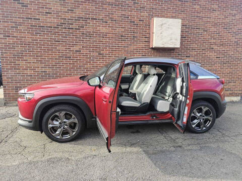 2022 Mazda MX-30 EV Premium Plus