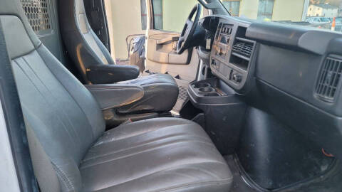 2017 GMC Savana 2500