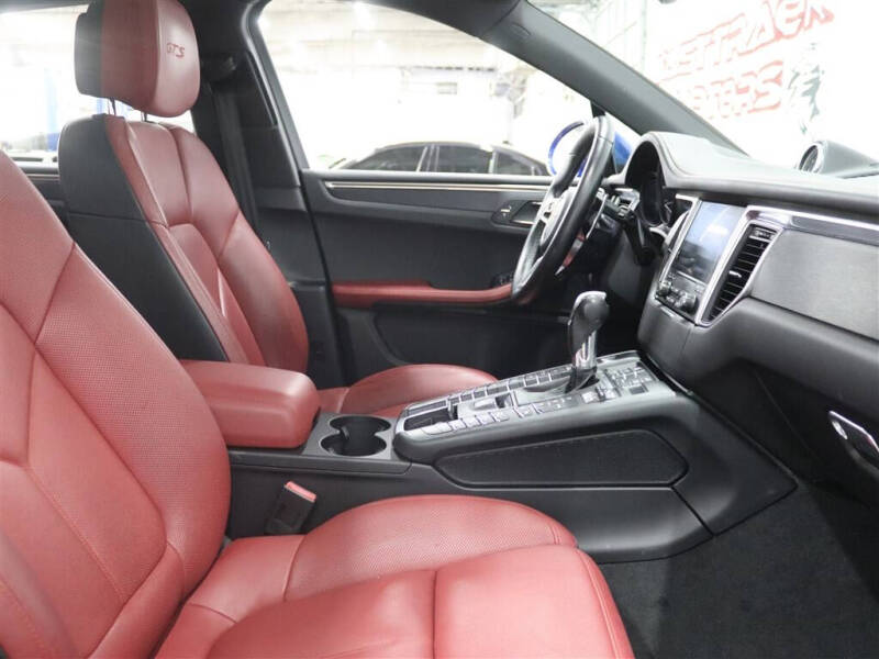 2017 Porsche Macan GTS