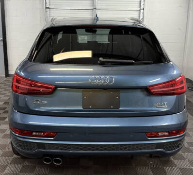 2016 Audi Q3 2.0T quattro Prestige