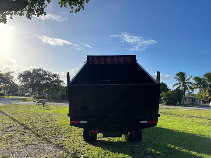 2012 Isuzu NPR HD DUMP TRUCK