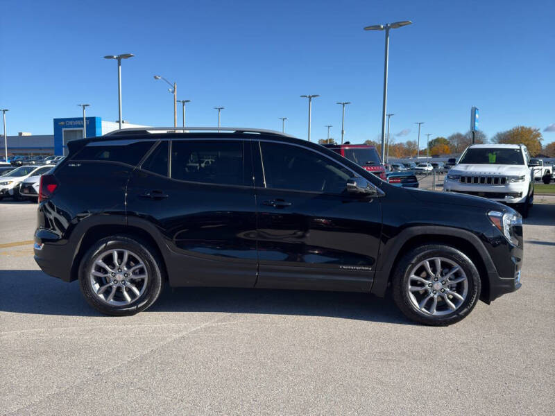 2022 GMC Terrain SLT
