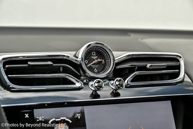 2024 Bentley Bentayga Hybrid