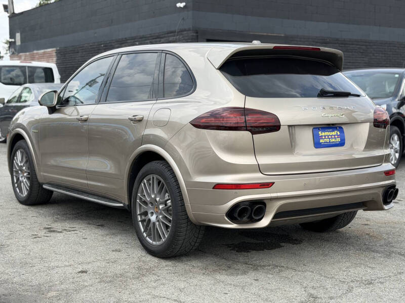 2015 Porsche Cayenne S E-Hybrid
