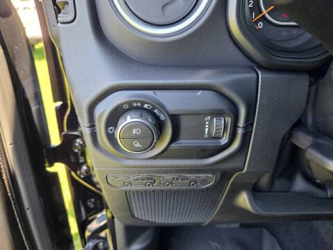 2025 Jeep Gladiator High Tide