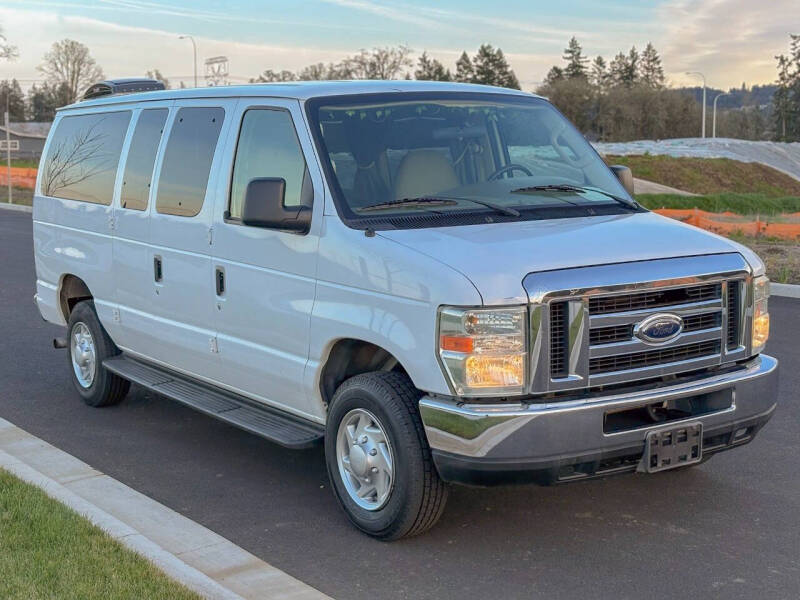 2008 Ford E-Series E-350 SD XLT