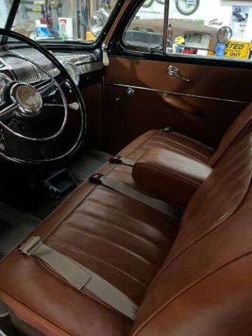 1947 Ford Super Deluxe