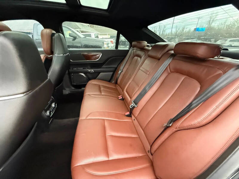 2017 Lincoln Continental Reserve