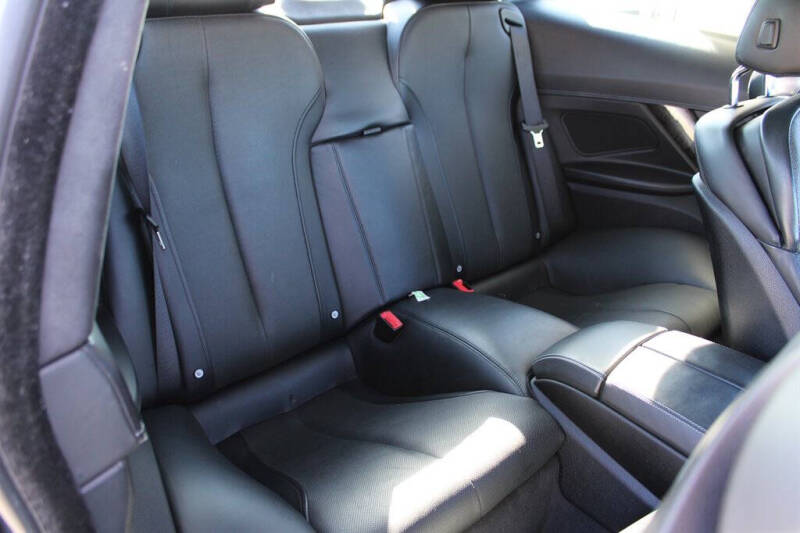 2012 BMW 6 Series 650i