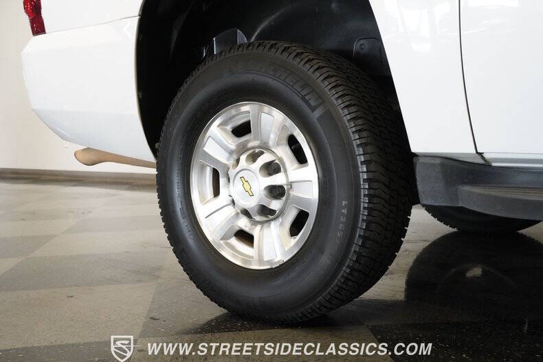 2011 Chevrolet Suburban Fleet 2500