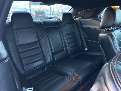 2014 Dodge Challenger SXT
