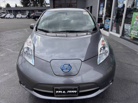 2015 Nissan LEAF S