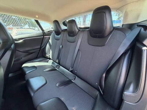 2015 Tesla Model S 85