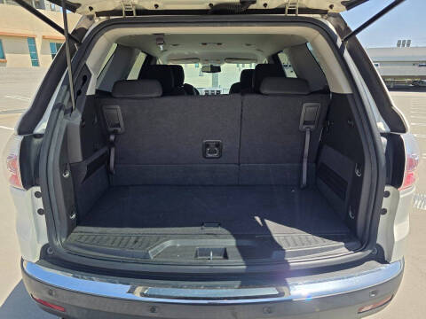 2011 GMC Acadia SLE