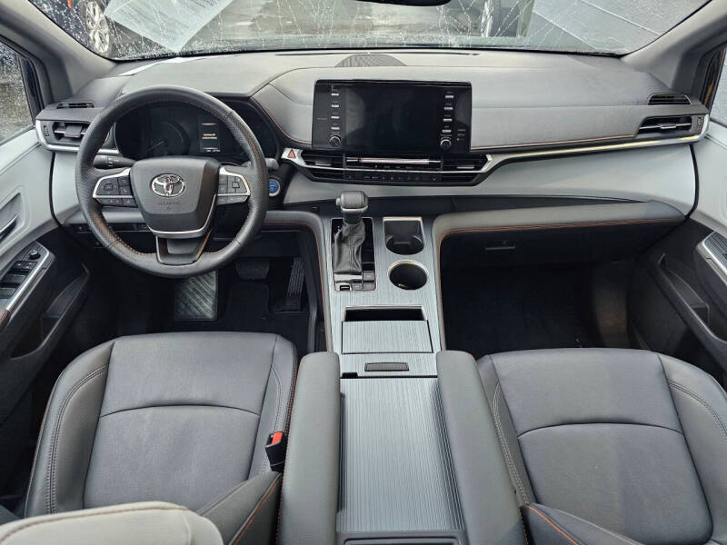 2024 Toyota Sienna