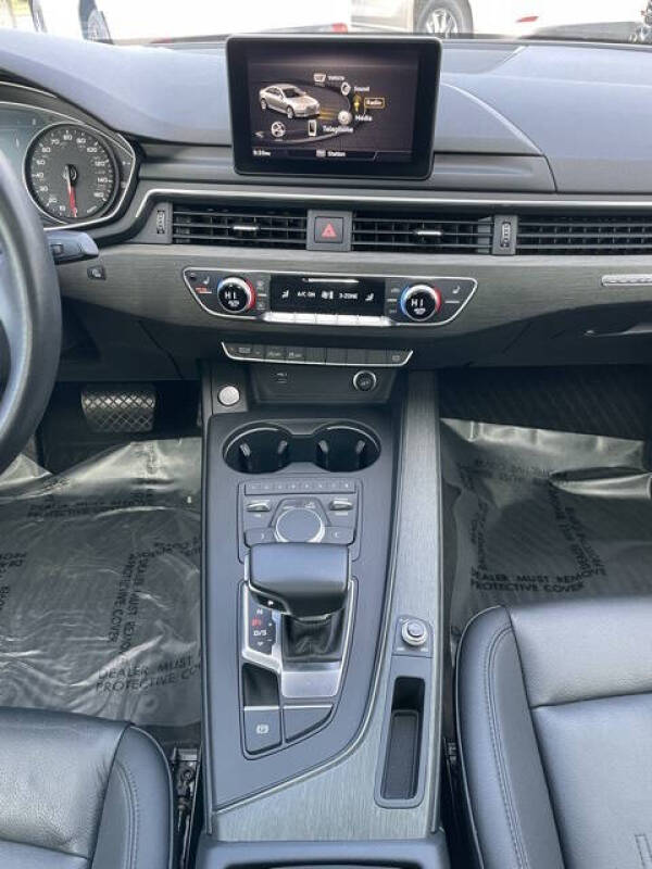 2019 Audi A4 quattro Premium 45 TFSI