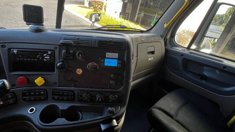 2018 Freightliner Cascadia