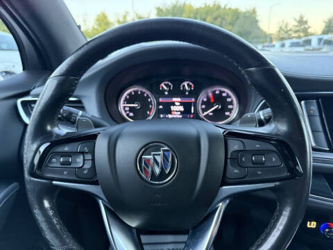 2022 Buick Enclave Essence