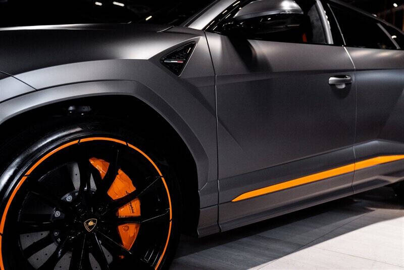 2022 Lamborghini Urus