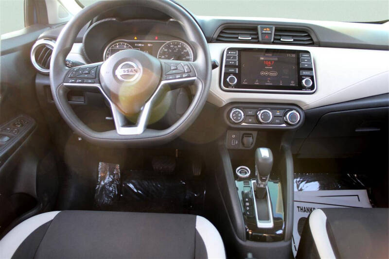 2021 Nissan Versa SV